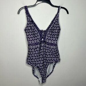 La Blanca purple and white one piece swimsuit size 8